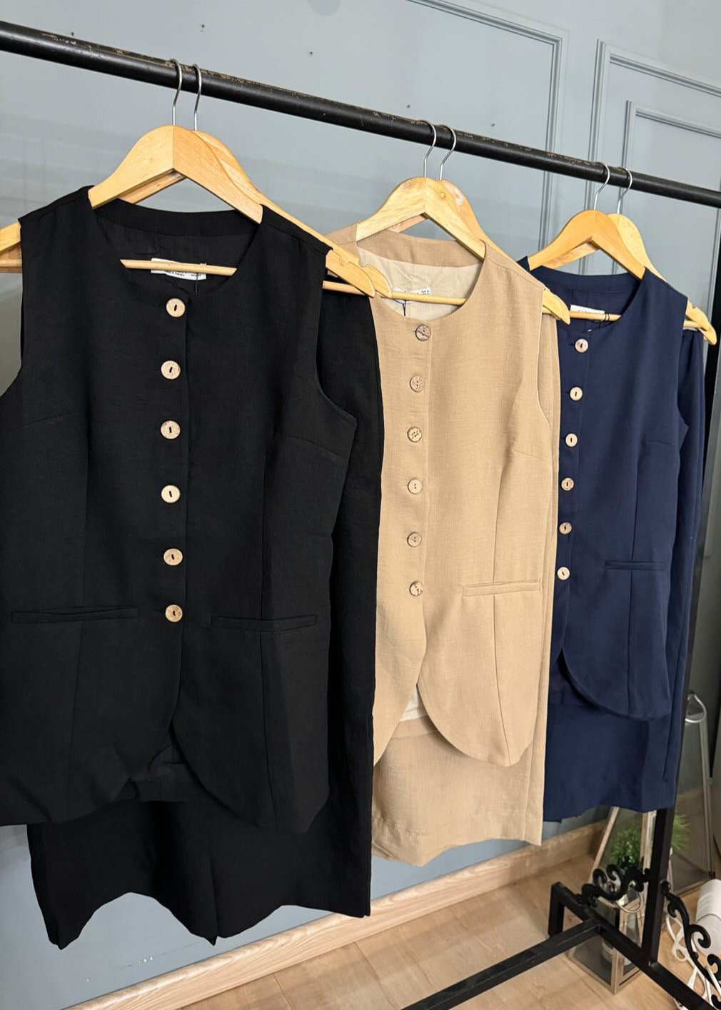 Sleeveless Crew Vest Skirt Set