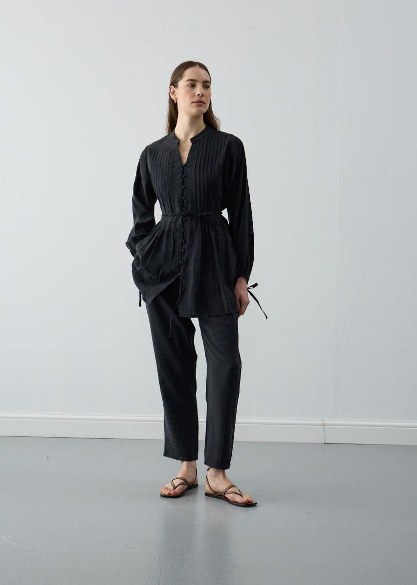 Button Down Pleated Black Set